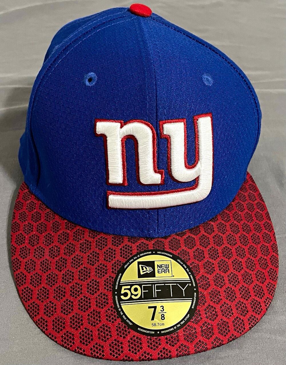 New Era 59FIFTY NY Giants Fitted 7 3/8 2017 Sideline Honeycomb Chrome Shield NWT